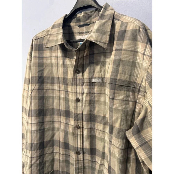 Columbia XXL plaid  omni‎ wick mens button down shirt - Picture 2 of 4
